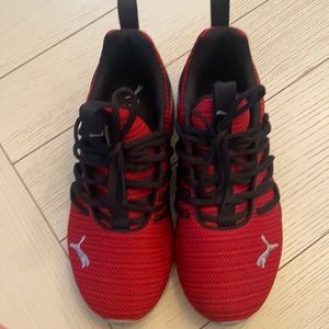 NEW PUMA SIZE 4 boys